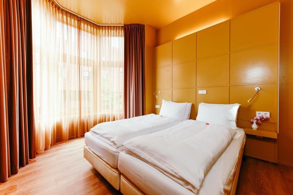 Hotel Raecks Haarlem Extérieur photo