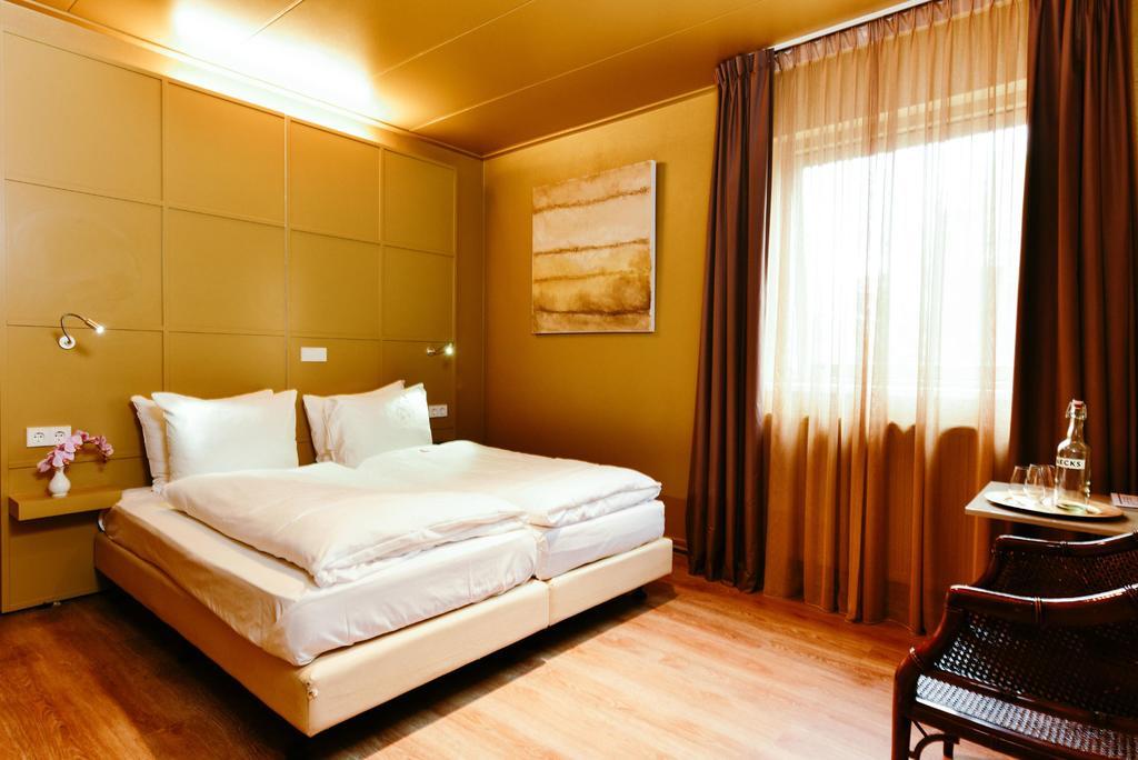 Hotel Raecks Haarlem Extérieur photo