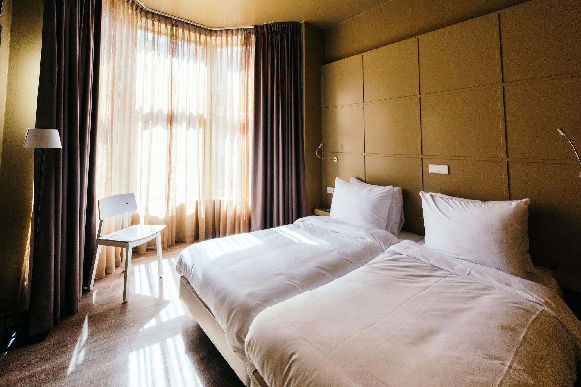 Hotel Raecks Haarlem Extérieur photo